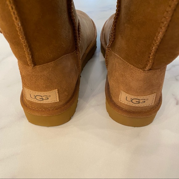 UGG Bailey Button Triplet II Tall Boot Chestnut - Picture 6 of 10